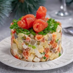Salata a la russe cu legume proaspete - 1 kg