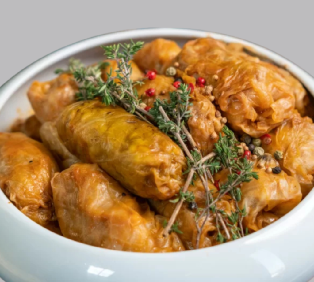 Sarmale traditionale in foi de varza murata gatite dupa reteta autentica ChefSuperFood