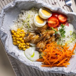 Bowl Proteic cu aripioare teriyaki